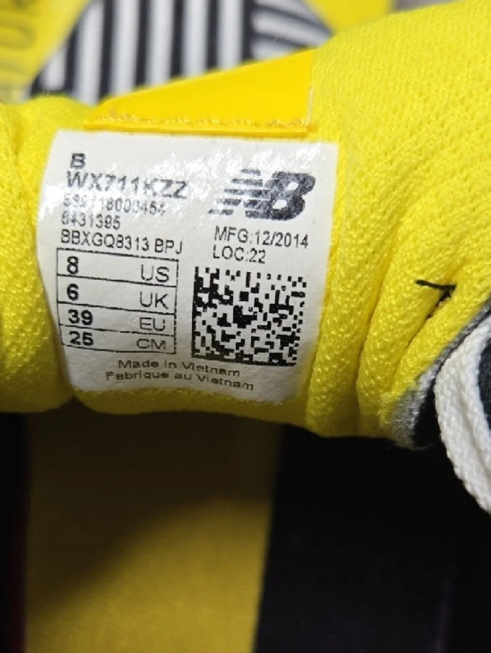 Kate Spade Saturday New Balance Signature Zig Zag Sneaker
